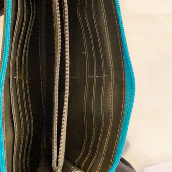 FOSSIL flowered print wallet Almost new - Picture 12 of 14